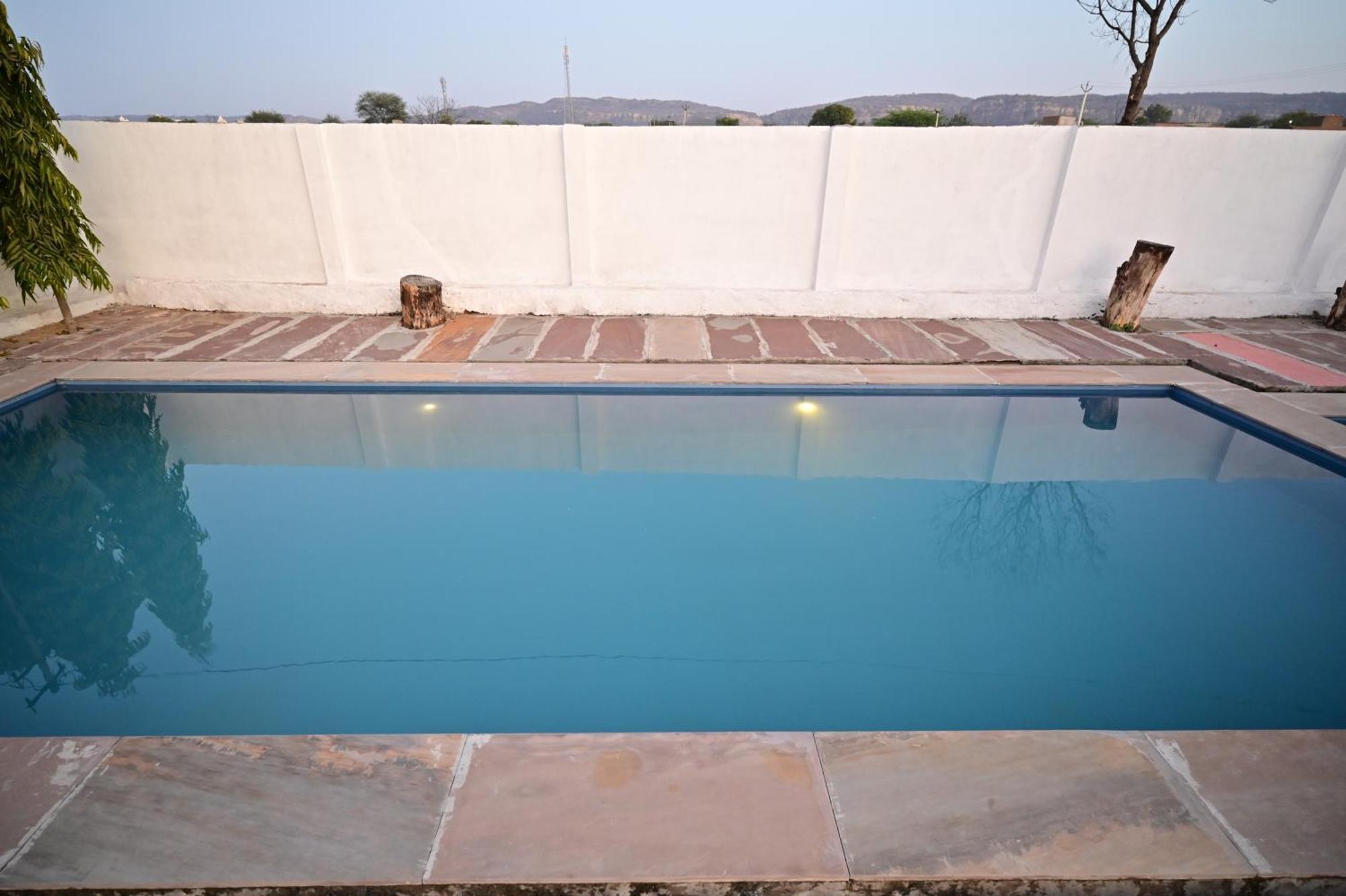 The Castle Crown - Hem Vilas Resort Ranthambhore ساواي مادهوبور المظهر الخارجي الصورة