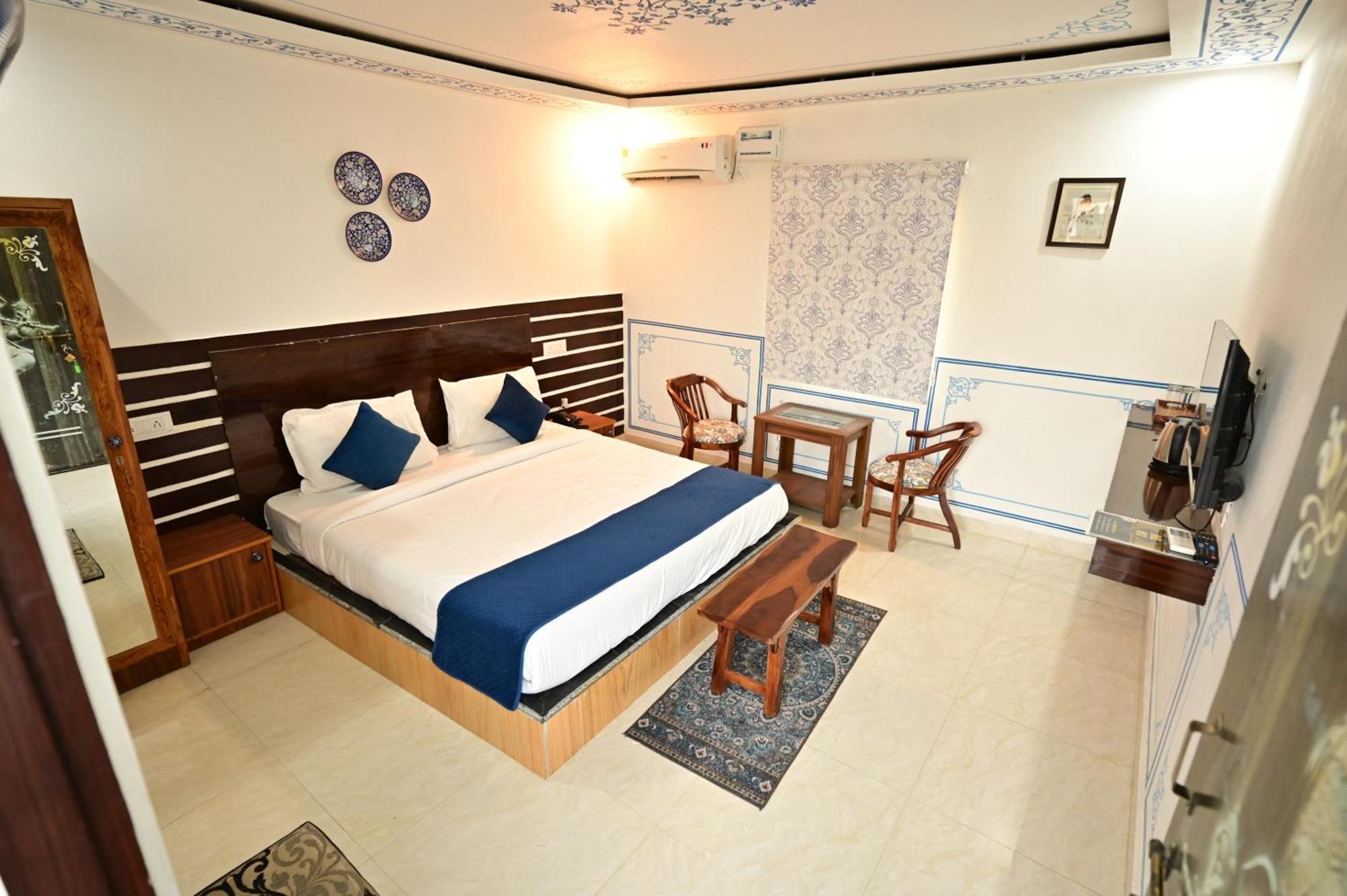 The Castle Crown - Hem Vilas Resort Ranthambhore ساواي مادهوبور المظهر الخارجي الصورة