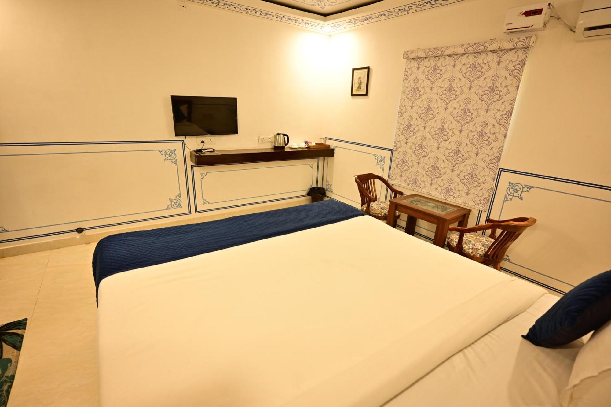 The Castle Crown - Hem Vilas Resort Ranthambhore ساواي مادهوبور المظهر الخارجي الصورة