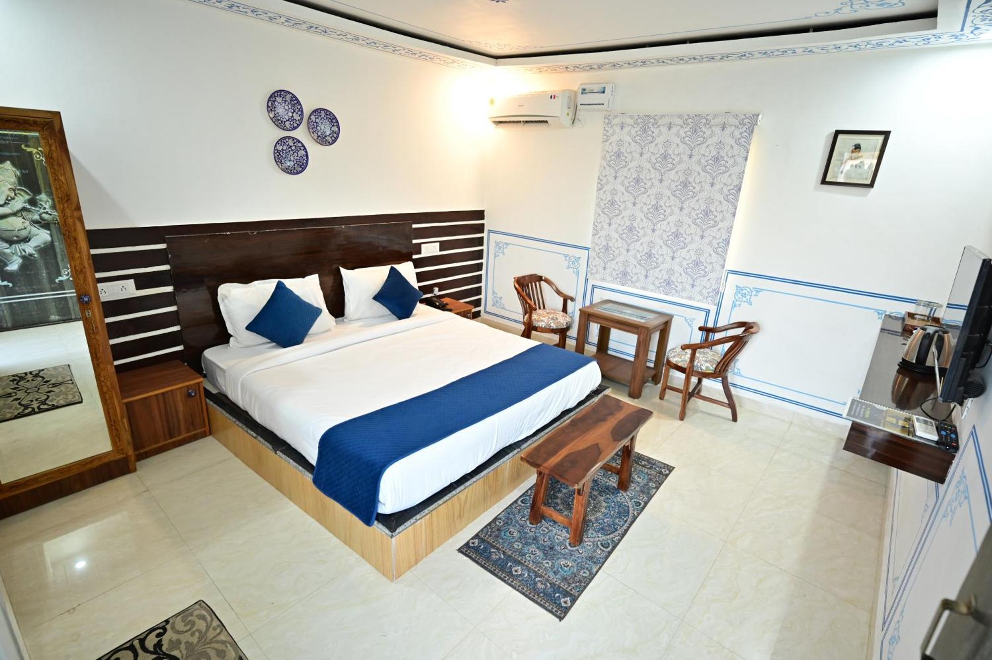 The Castle Crown - Hem Vilas Resort Ranthambhore ساواي مادهوبور المظهر الخارجي الصورة