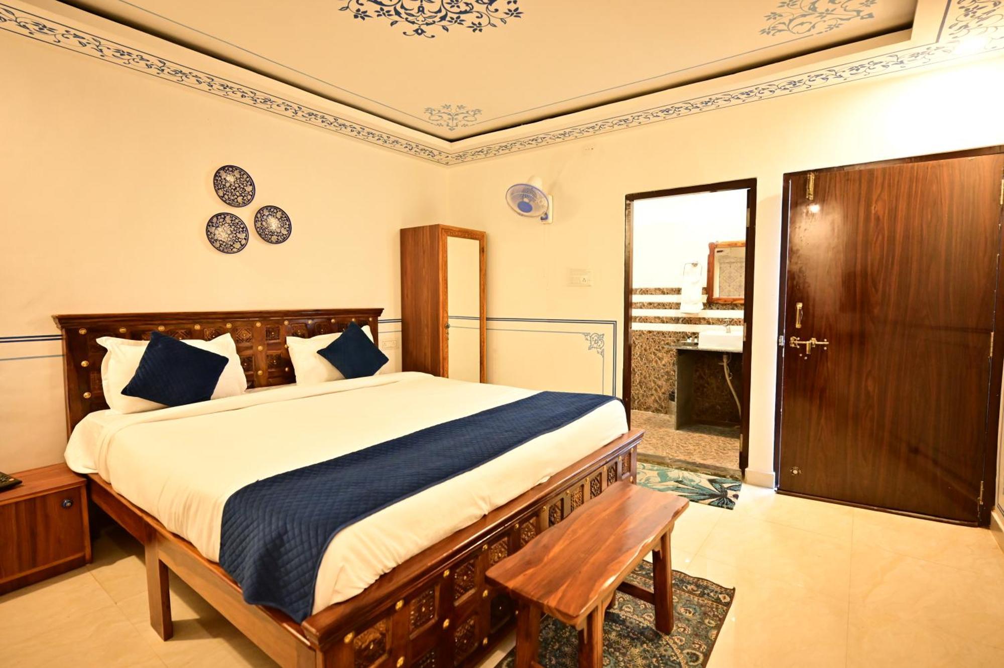 The Castle Crown - Hem Vilas Resort Ranthambhore ساواي مادهوبور المظهر الخارجي الصورة